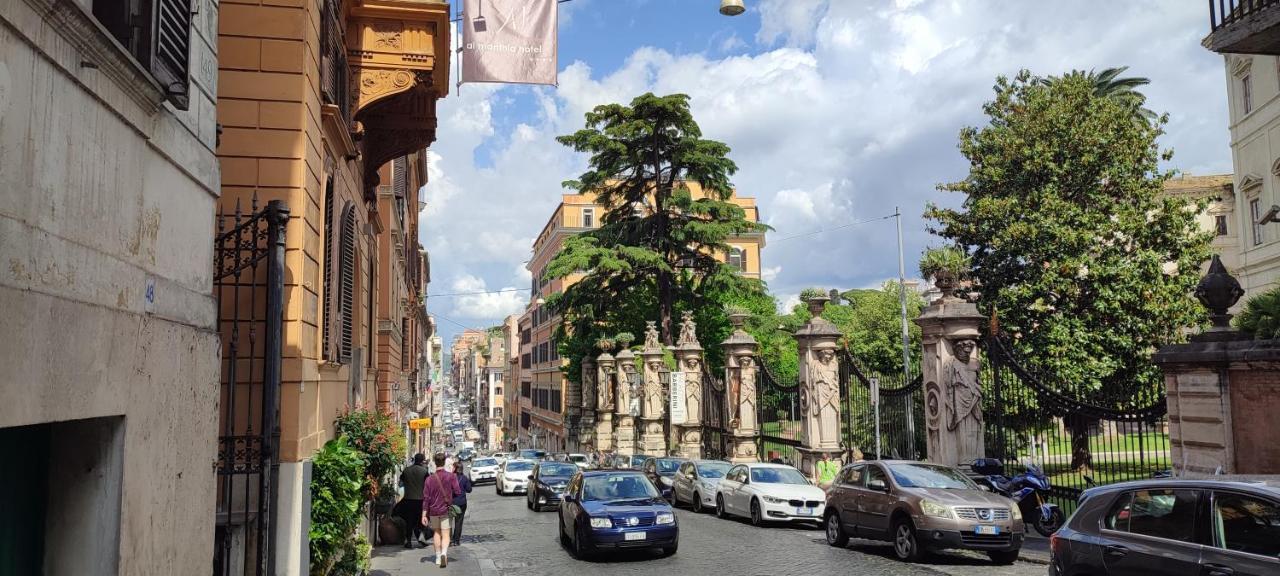 Appartamento Storico In Zona Barberini Рим Екстер'єр фото