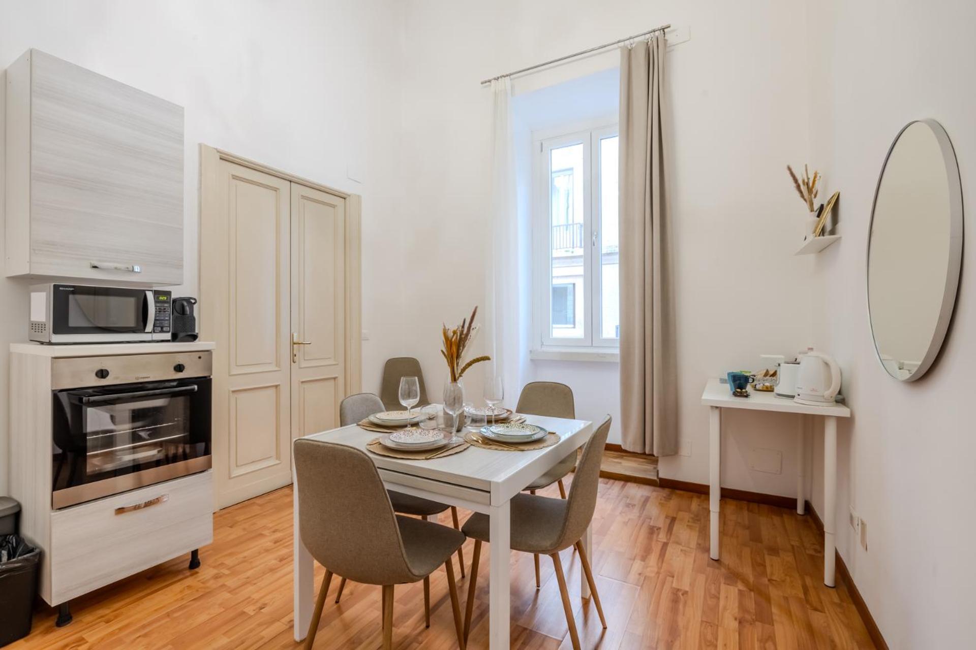 Appartamento Storico In Zona Barberini Рим Екстер'єр фото